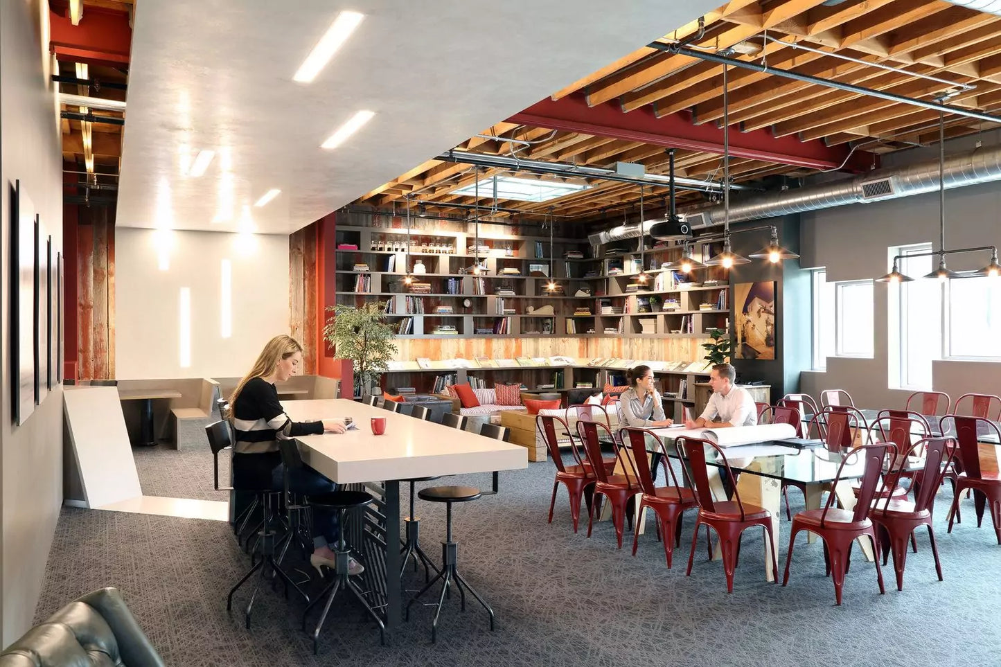 Industrial shared work space Stucco Lamundo